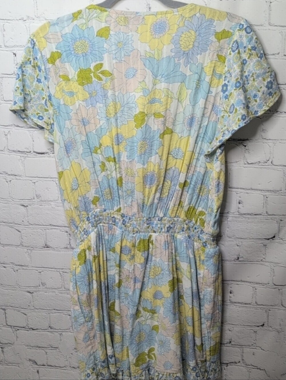 NWT American Eagle Floral Romper One Piece Ruffle Hem Cutout Outfit Shorts M - Picture 4 of 6